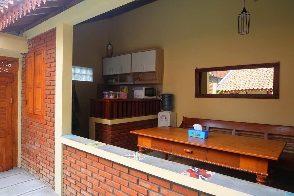 Sabi House Lesmana 2 By Simply Homy Villa Yogyakarta Exterior photo